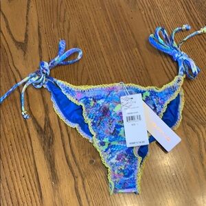 NWT PILYQ Mamba‎ Lettuce Edge Bikini Bottoms